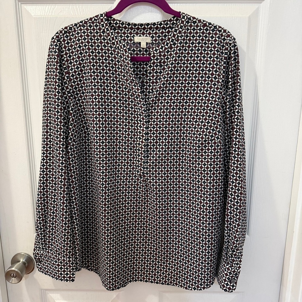 Talbots Petites LP Diamond‎ Geometric Print Red V-Neck Blouse Shirt Top Women